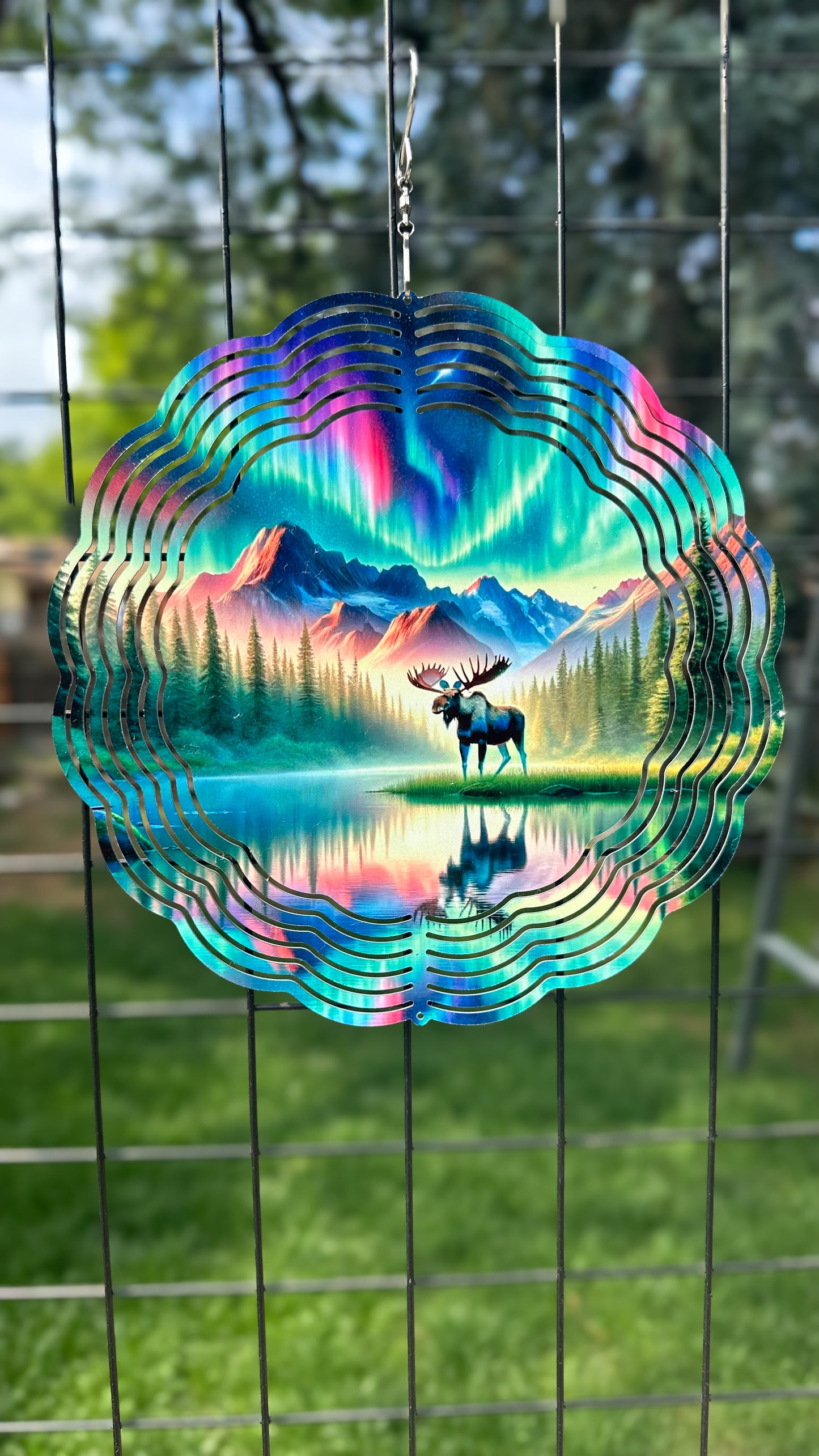 Northern Light Moose 3D Wind Spinner - Unique Outdoor Gift for Him