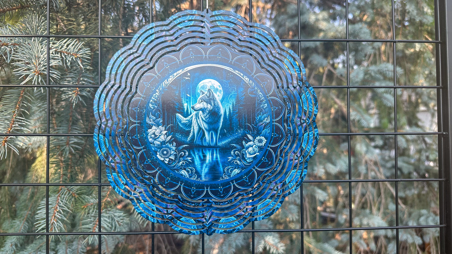 3D Wolf with Moon Wind Spinner - 10-Inch Yard Decor for Wolf Lovers