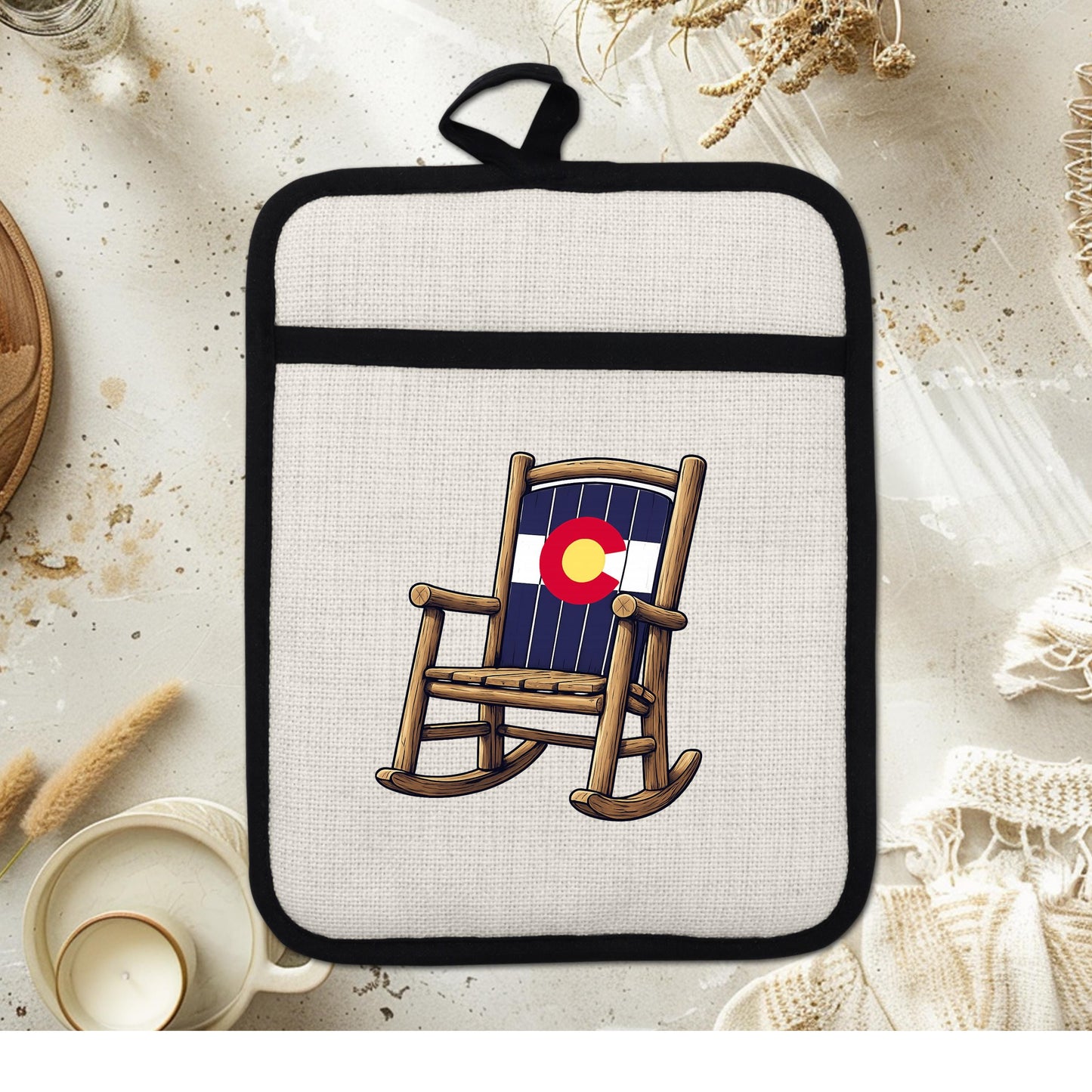 Colorado Kitchen Pot Holder - Silicone Trivet, Rustic Farmhouse Style Heat Resistant - scale and size reference