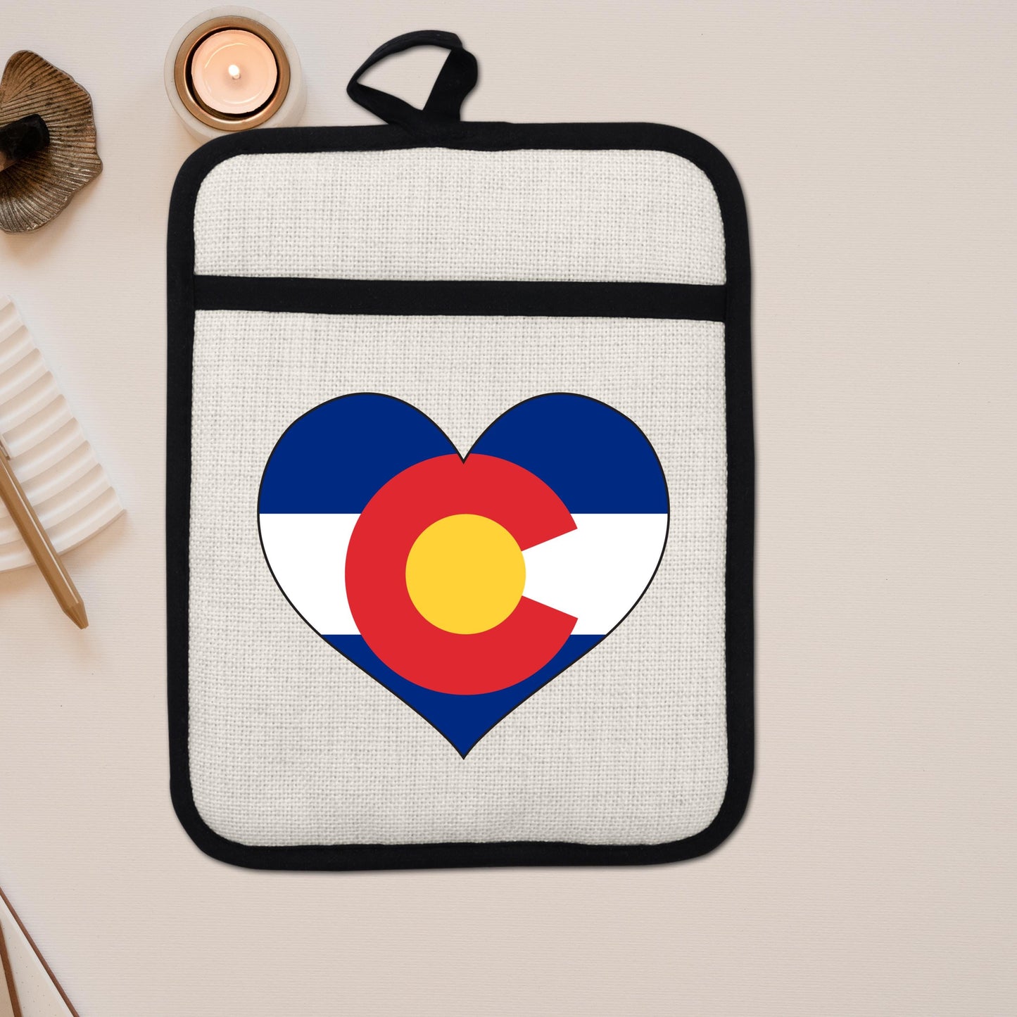 Colorado Heart Pot Holder – Silicone Pot Holder with Linen Front & Heat Resistant Trivet - additional product photo 14