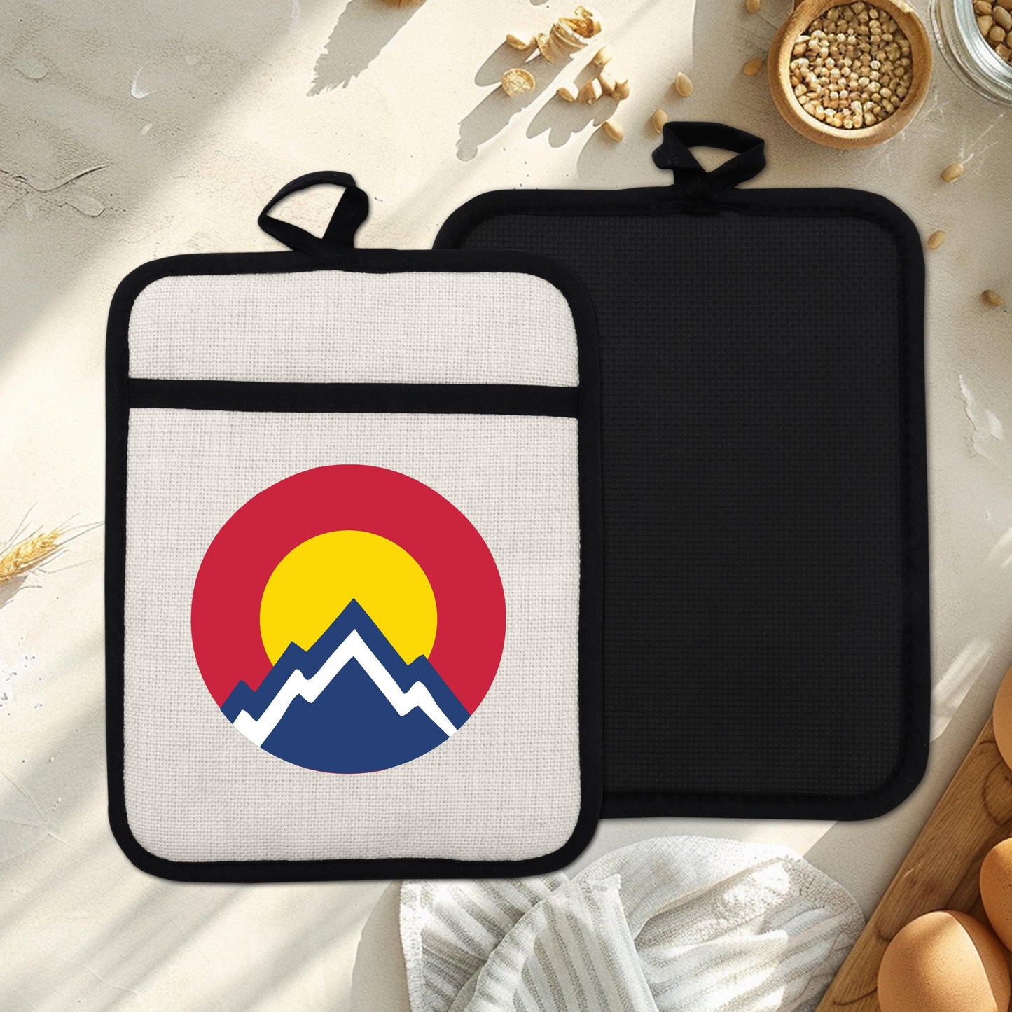 Colorado Pot Holder | Silicone Pocket Oven Mitt With Heat Resistant Trivet - alternate view