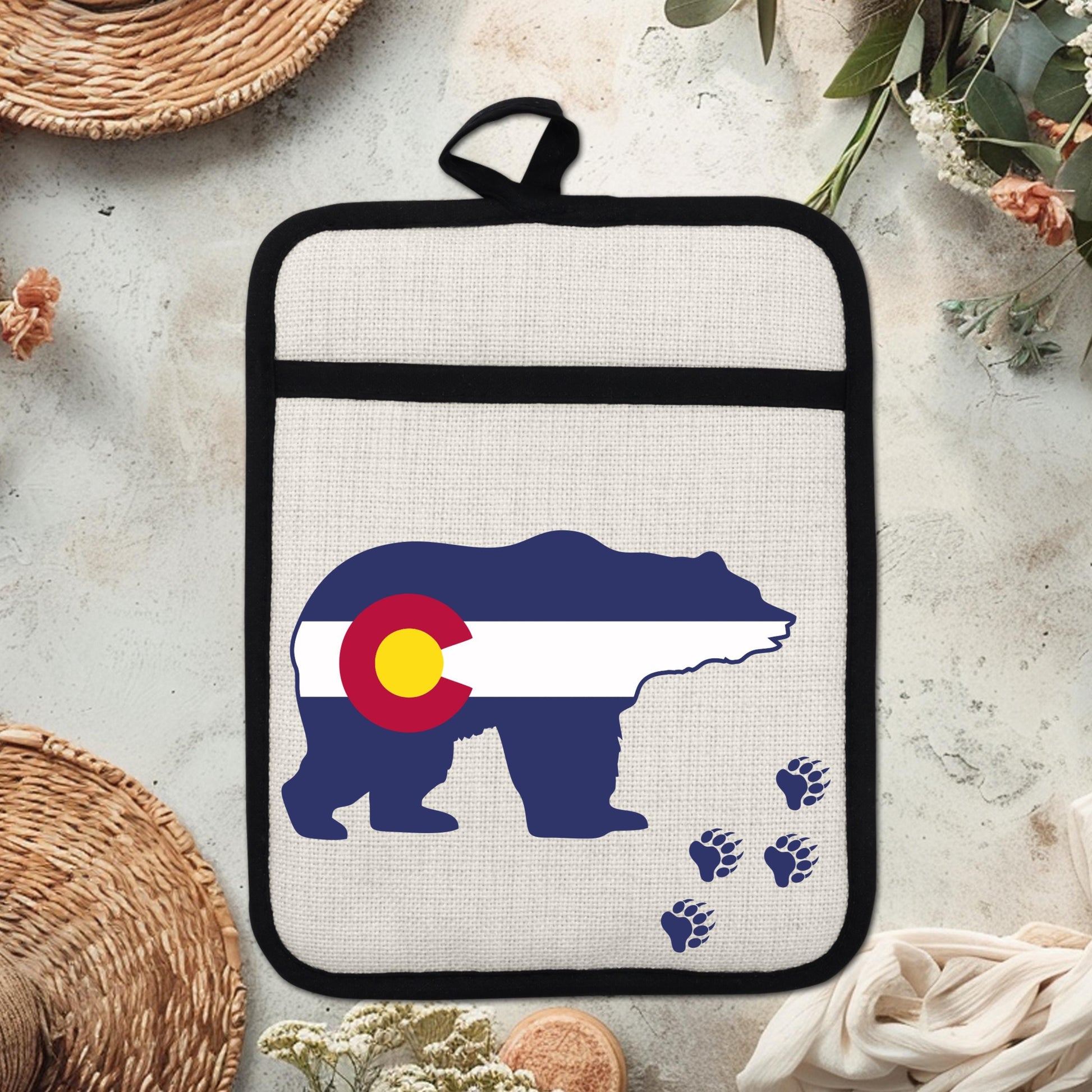 Pot Holder Oven Mitt - Colorado Bear Design | Silicone Pot Holder, Linen Fabric - packaging and presentation