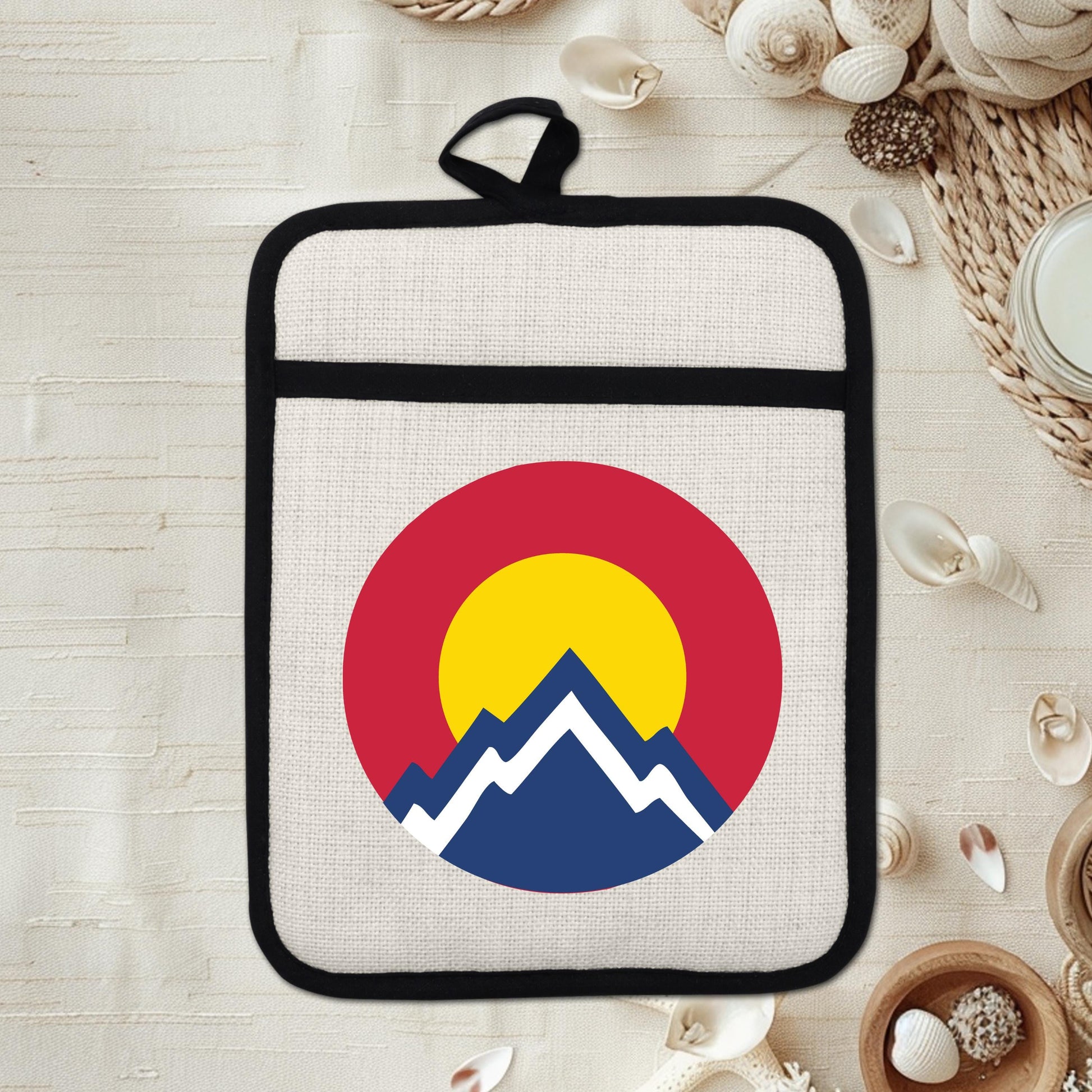 Colorado Pot Holder | Silicone Pocket Oven Mitt With Heat Resistant Trivet - gift presentation view
