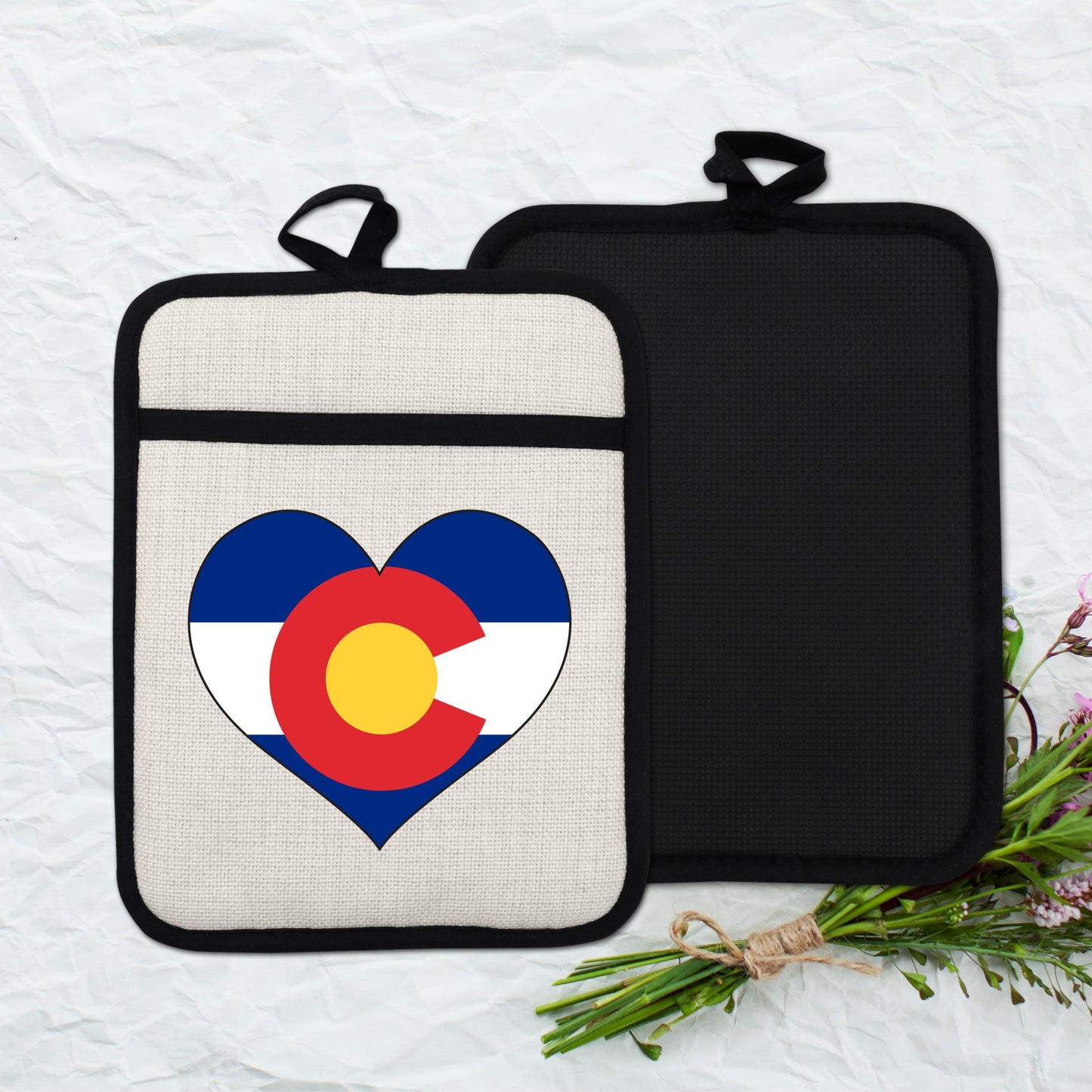 Colorado Heart Pot Holder – Silicone Pot Holder with Linen Front & Heat Resistant Trivet - additional product photo 13