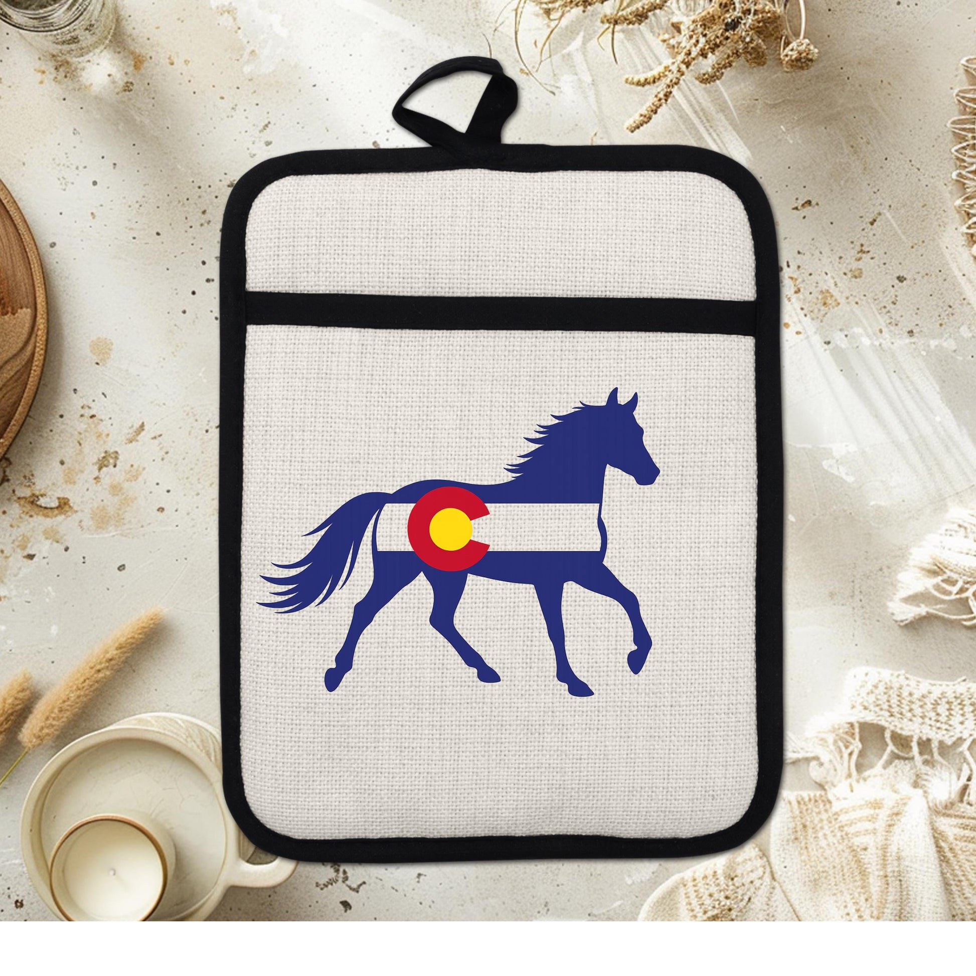Horse Oven Mitt - Colorado Pot Holder With Silicone Back & Linen Front, Heat Resistant - scale and size reference