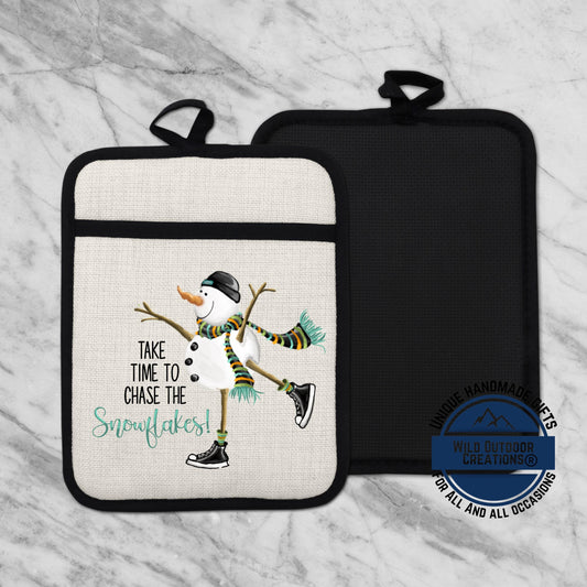 Snowman Pot Holder Winter Linen Hot Pad Ice Skating Kitchen Gift Decor