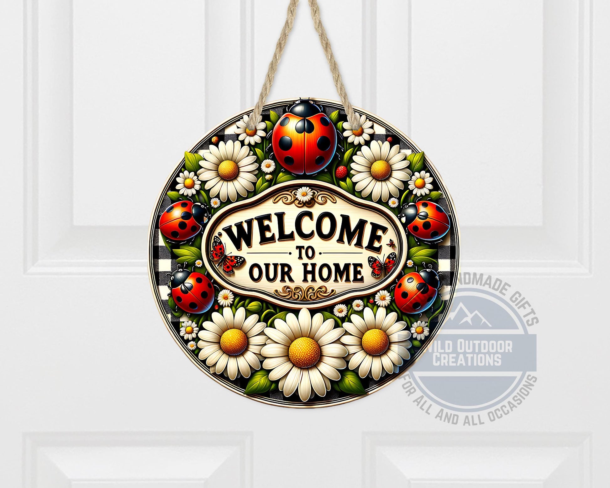 Welcome Door Hanger - Outdoor Aluminum Round Sign With Ladybug & Daisy Design - packaging and presentation