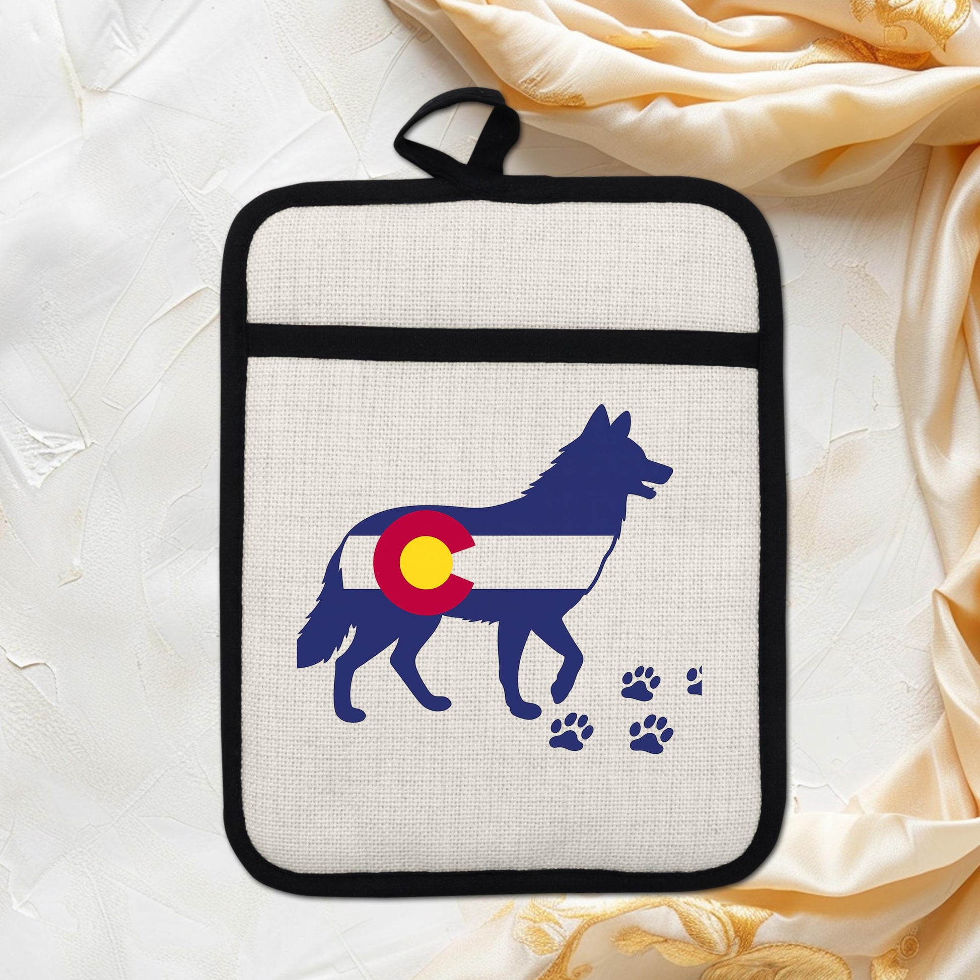 Colorado Wolf Pot Holder - Linen Front, Silicone Trivet, Heat Resistant Pad - additional angle
