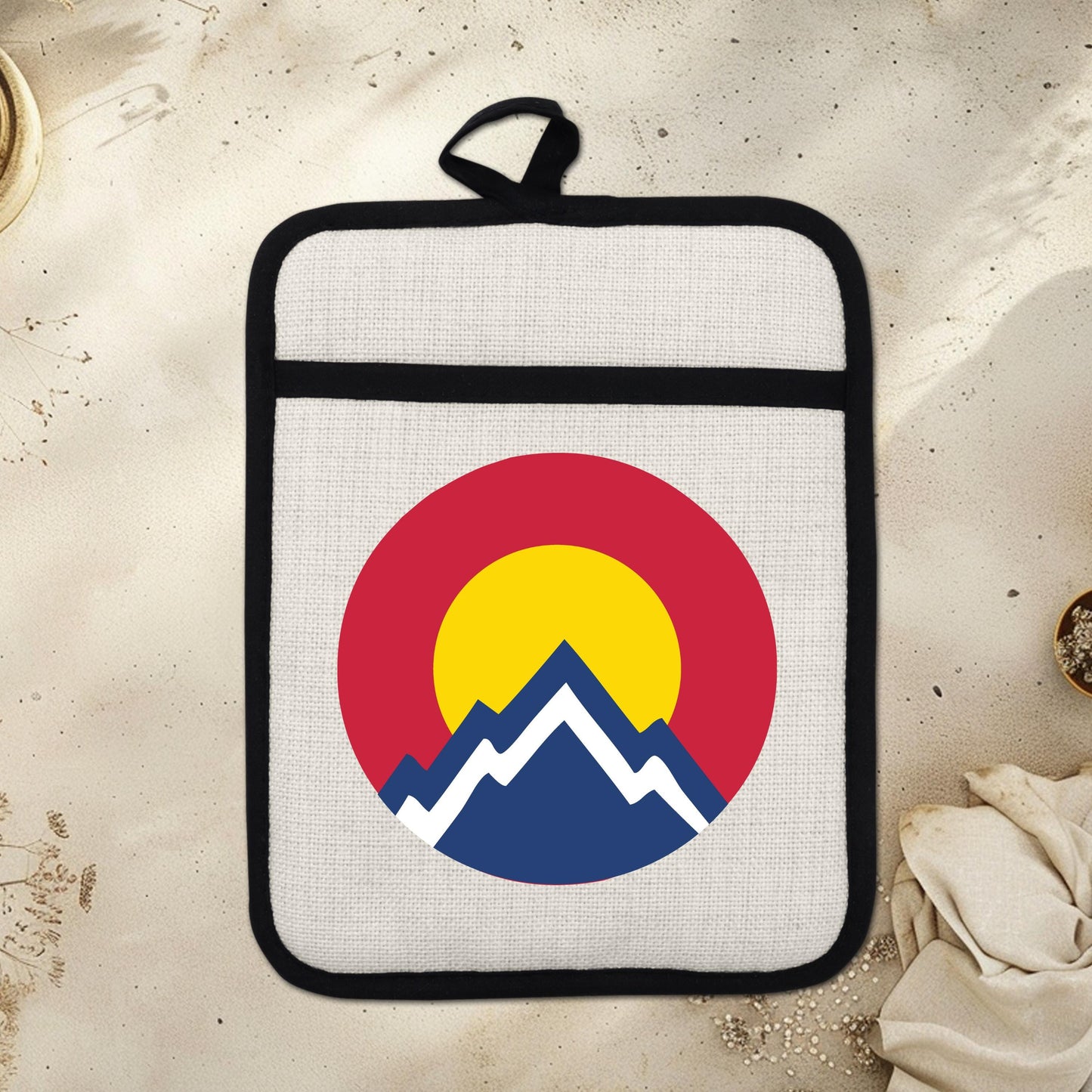 Colorado Pot Holder | Silicone Pocket Oven Mitt With Heat Resistant Trivet - scale and size reference