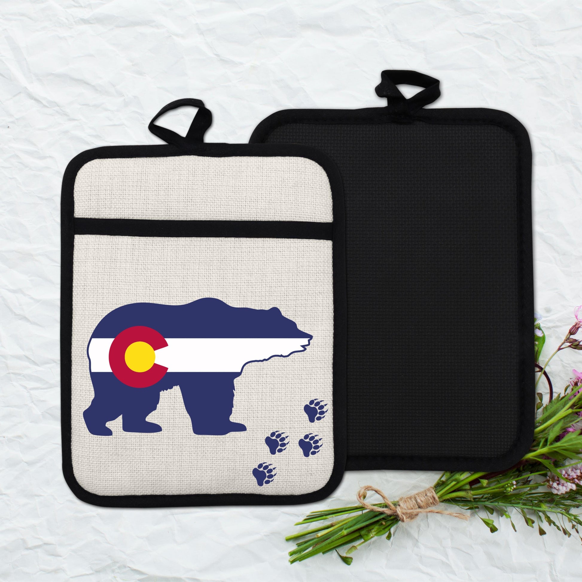 Pot Holder Oven Mitt - Colorado Bear Design | Silicone Pot Holder, Linen Fabric - additional product photo 13